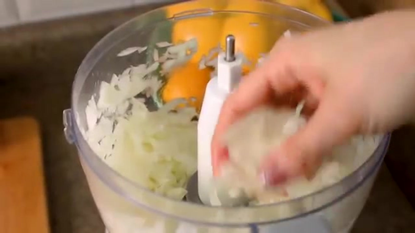 Hack - chopping onion and garlic